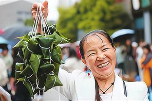 人情世故方面没得说！芬奇送西部全明星队的所有人红酒